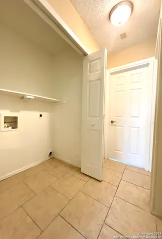 $899 | 6820 Oldham Drive, San Antonio, TX 78239