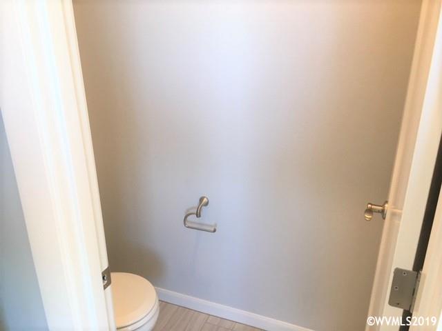 5931 Northeast Trask Lane Albany, OR 97321 - Photo 16 of 17