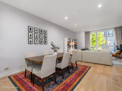 $1,050,000 | 525 North Bishop Street, Unit 5, Chicago, IL 60642