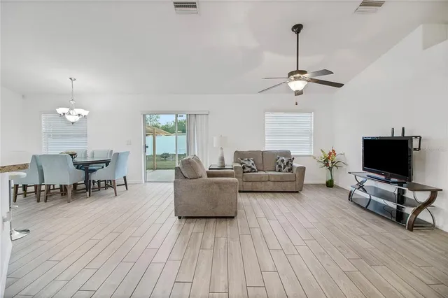 $309,000 | 314 Stone Castle Loop, Lady Lake, FL 32159