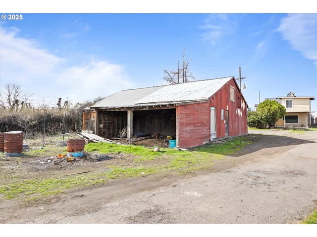 $485,000 | 84375 Highway 11, Milton Freewater, OR 97862