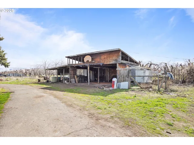 $485,000 | 84375 Highway 11, Milton Freewater, OR 97862