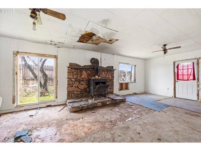 $485,000 | 84375 Highway 11, Milton Freewater, OR 97862