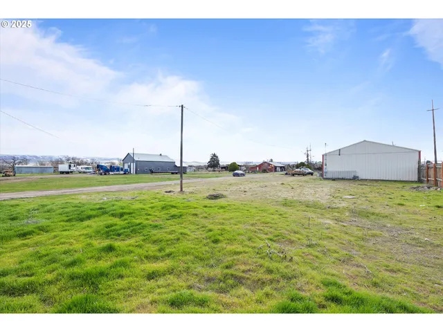 $485,000 | 84375 Highway 11, Milton Freewater, OR 97862