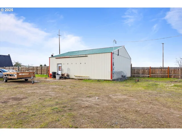 $485,000 | 84375 Highway 11, Milton Freewater, OR 97862