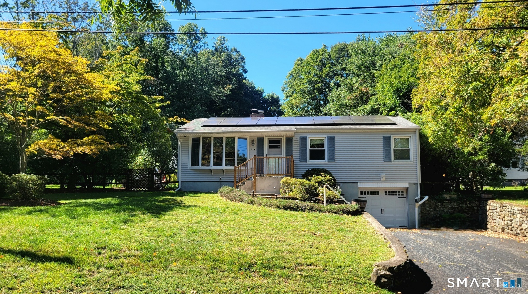 114 Murlyn Road Hamden, CT 06518 - Photo 2 of 9 Gallery Image 2
