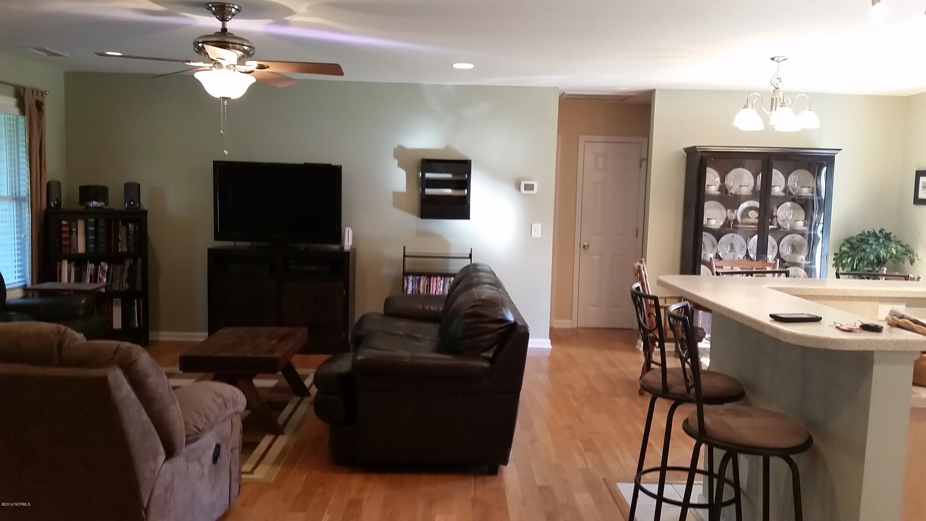 740 Sloop Point Road Hampstead, NC 28443 - Photo 15 of 27 20160718_175840