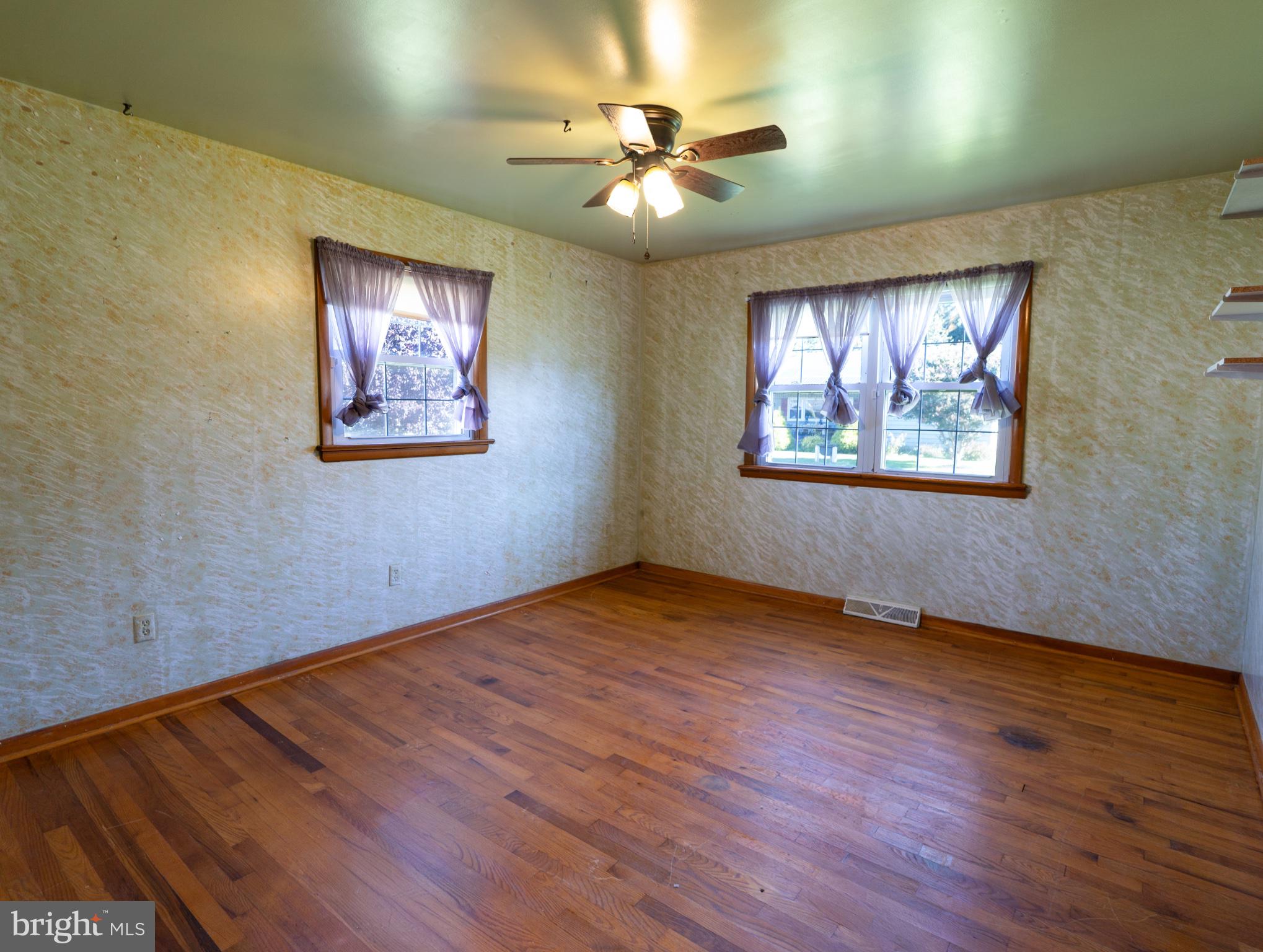51 Quaker Road Pennsville, NJ 08070 - Photo 17 of 26 Primary Bedroom
