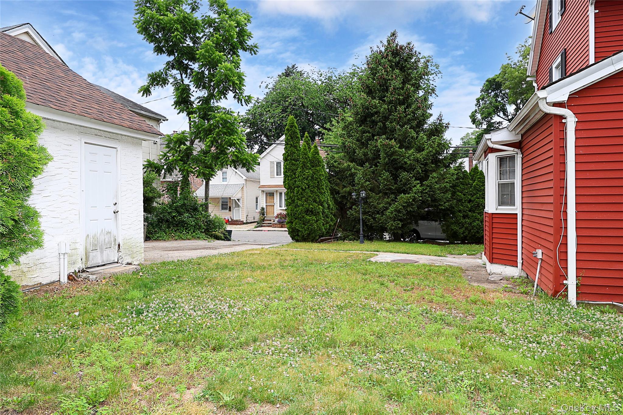 49 Red Ground Road Roslyn Heights, NY 11577 - Photo 35 of 36