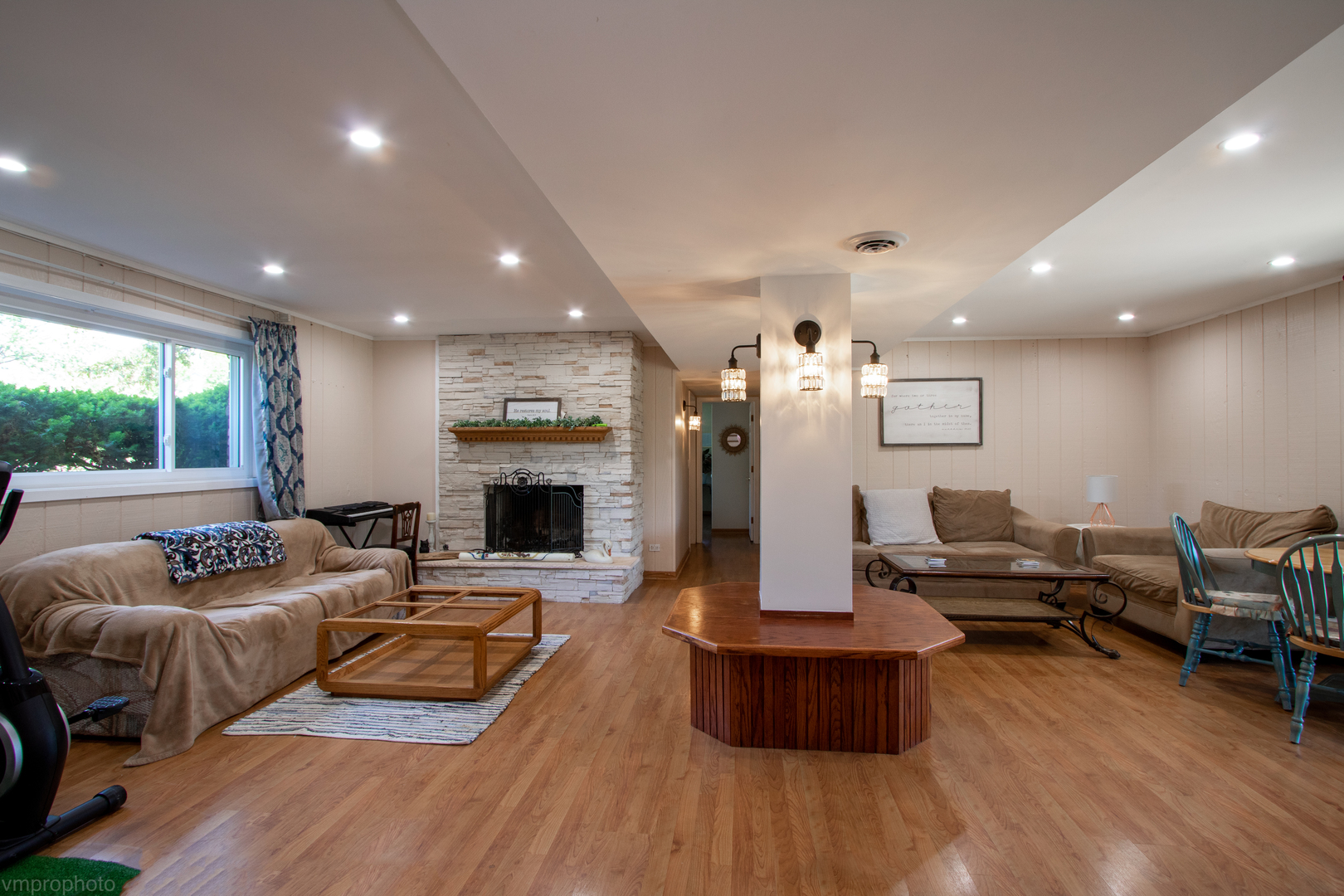 151 South Kings Row Barrington, IL 60010 - Photo 24 of 37