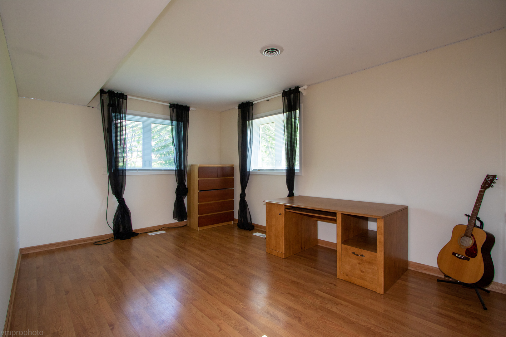 151 South Kings Row Barrington, IL 60010 - Photo 27 of 37