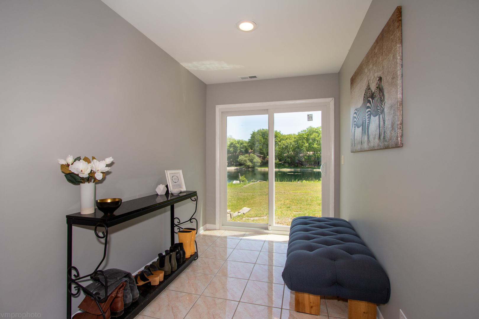 151 South Kings Row Barrington, IL 60010 - Photo 4 of 37