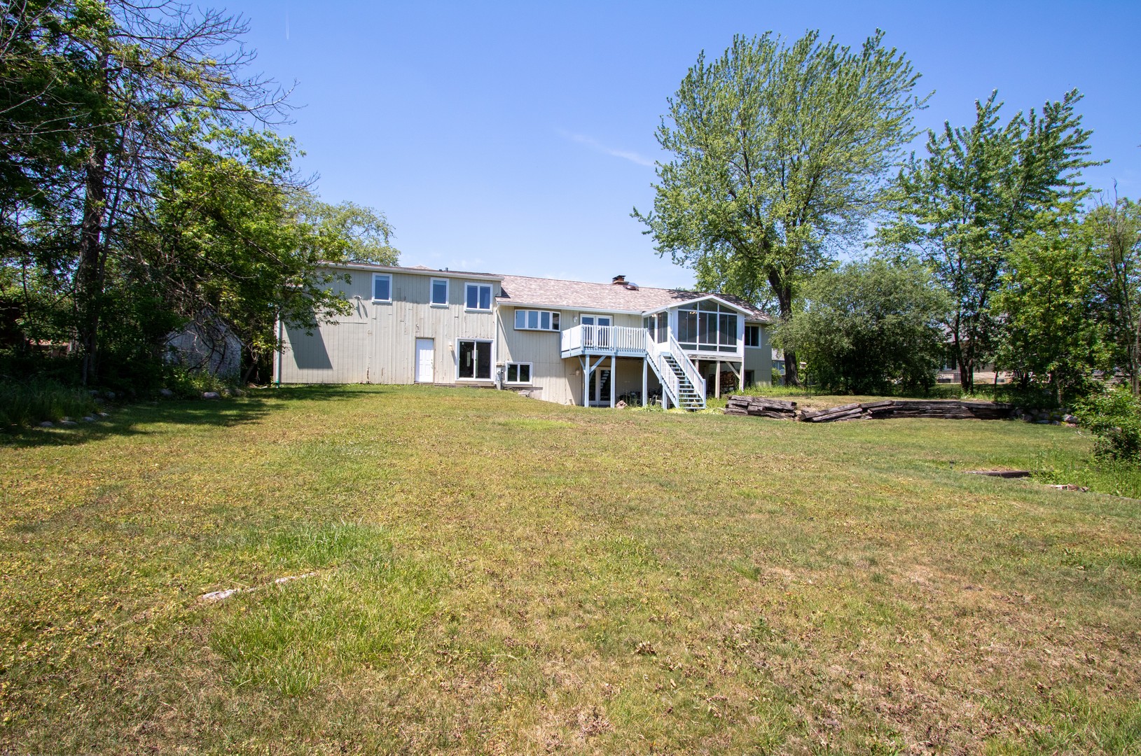 151 South Kings Row Barrington, IL 60010 - Photo 37 of 37
