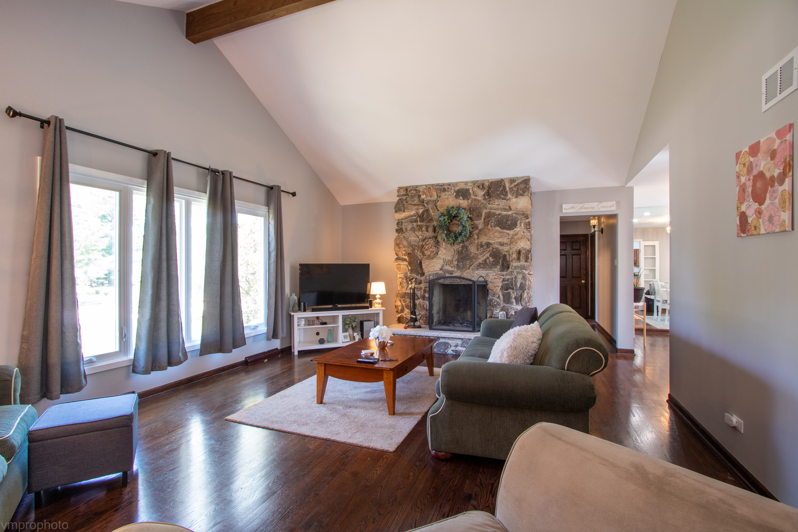 151 South Kings Row Barrington, IL 60010 - Photo 5 of 37
