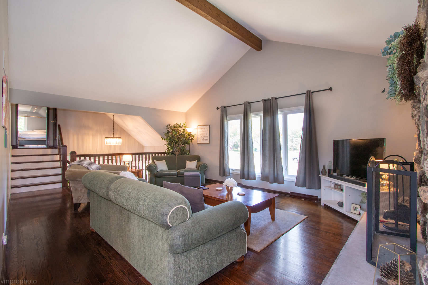151 South Kings Row Barrington, IL 60010 - Photo 6 of 37