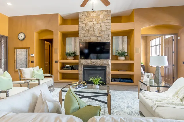 $9,500 | 8024 East Windwood Lane, Scottsdale, AZ 85255