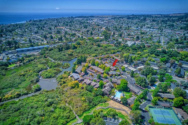 a view of a lush green field