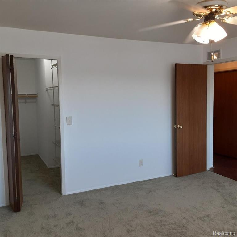 4672 East 10 Mile Road Warren, MI 48091 - Photo 9 of 14
