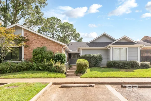 $239,900 | 3903 Berwyn Drive South, Mobile, AL 36608