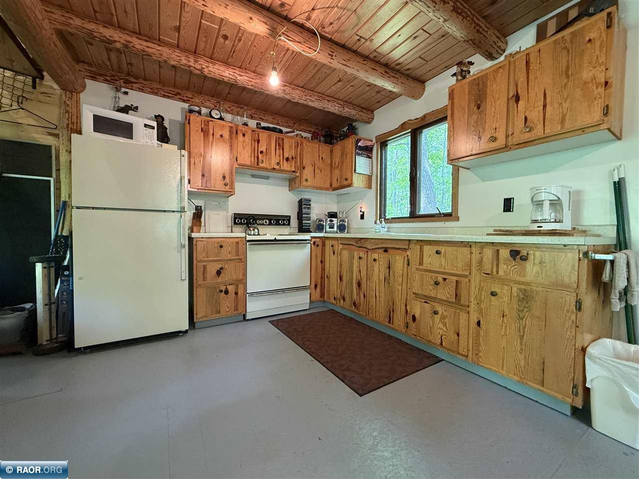2647 Billings Road Hibbing, MN 55746 - Photo 7 of 37