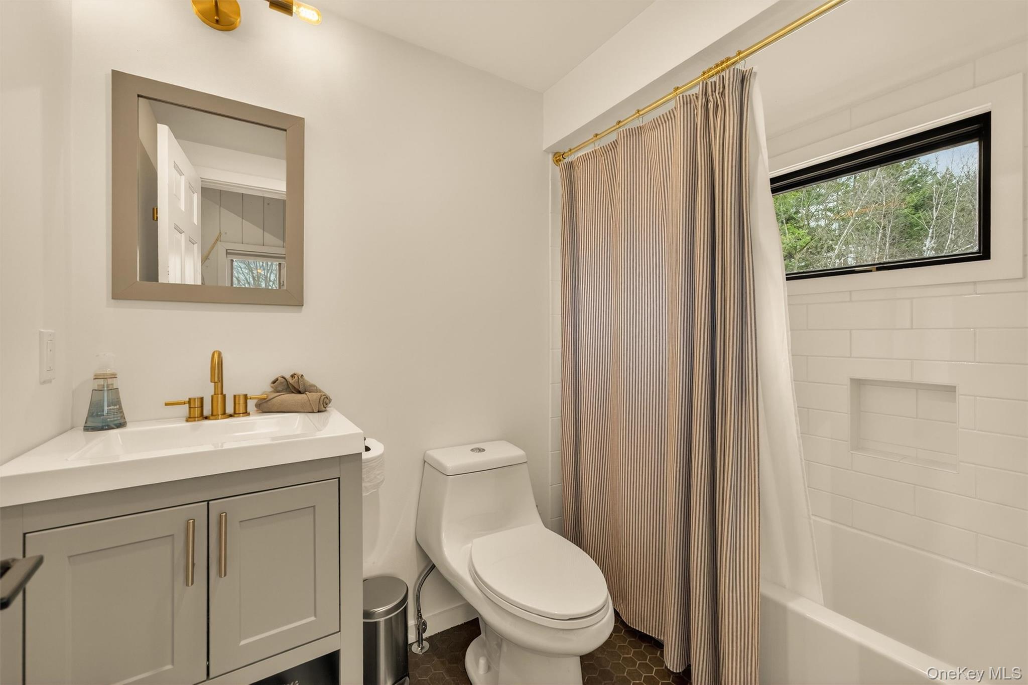 351 Gables Road Narrowsburg, NY 12764 - Photo 39 of 49 Ensuite bath