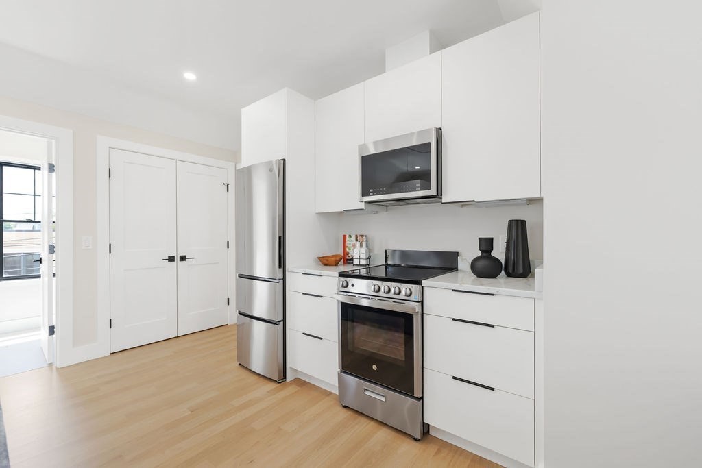 43 Crafts Street Newton, MA 02458 - Photo 25 of 31