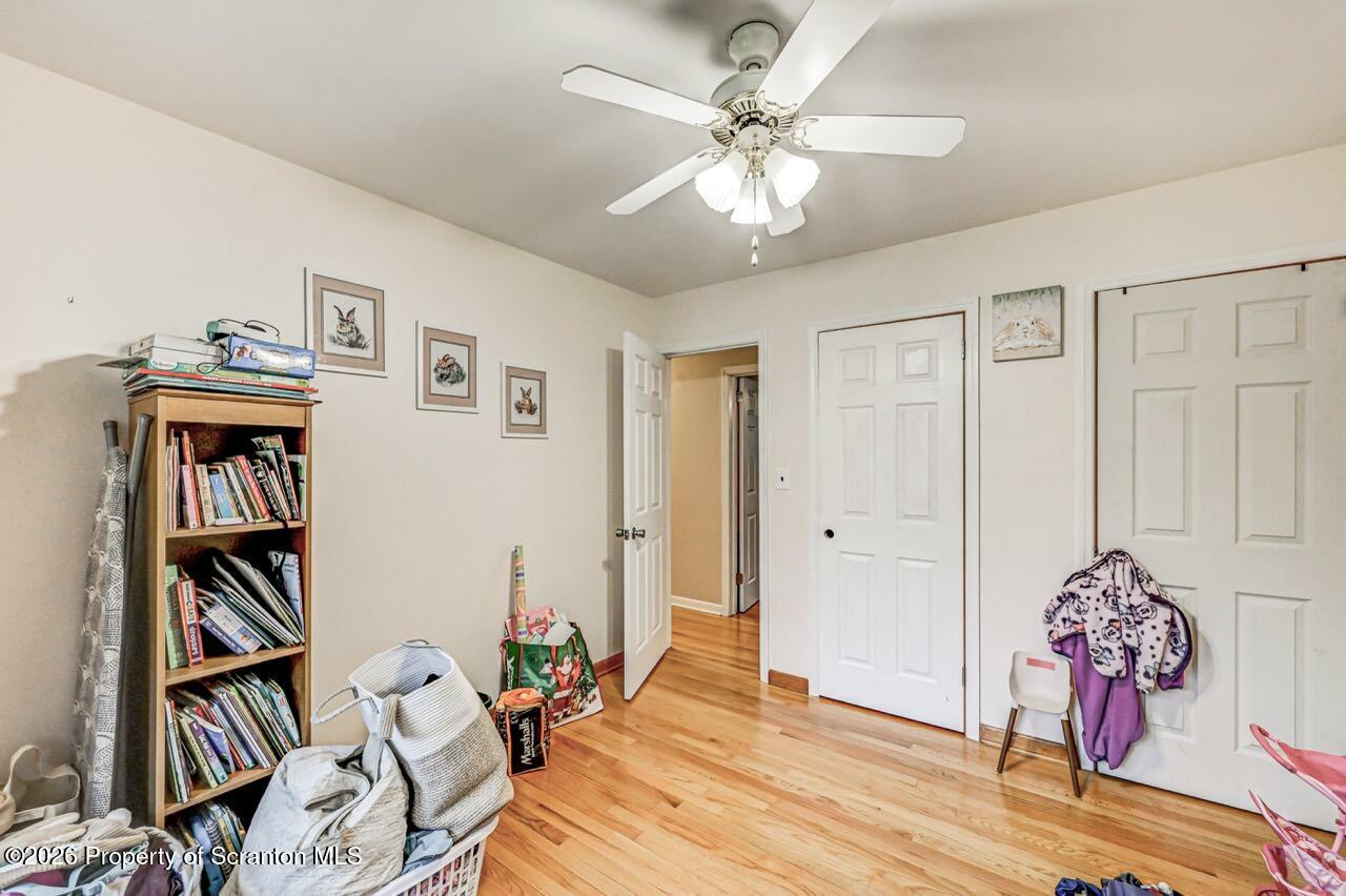 511 Pine Street Moscow, PA 18444 - Photo 28 of 43 511 Pine St 29 Large