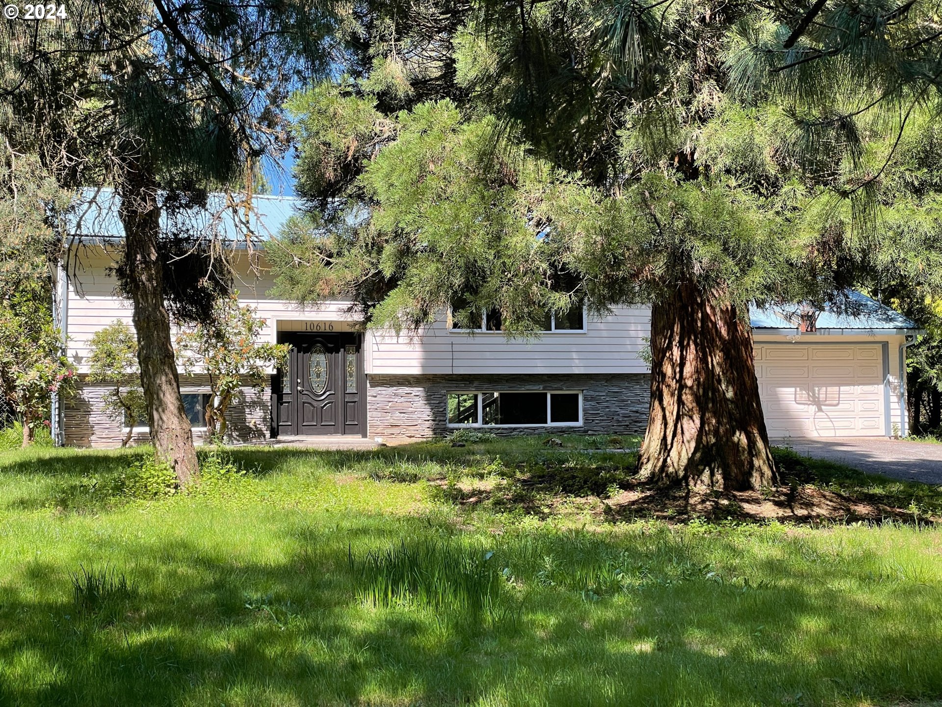 10616 Northeast 50th Ave  