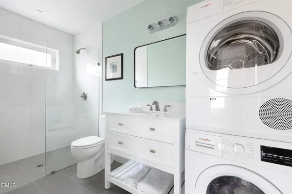 $2,015 | 313 Dacian Avenue, Unit B, Durham, NC 27701