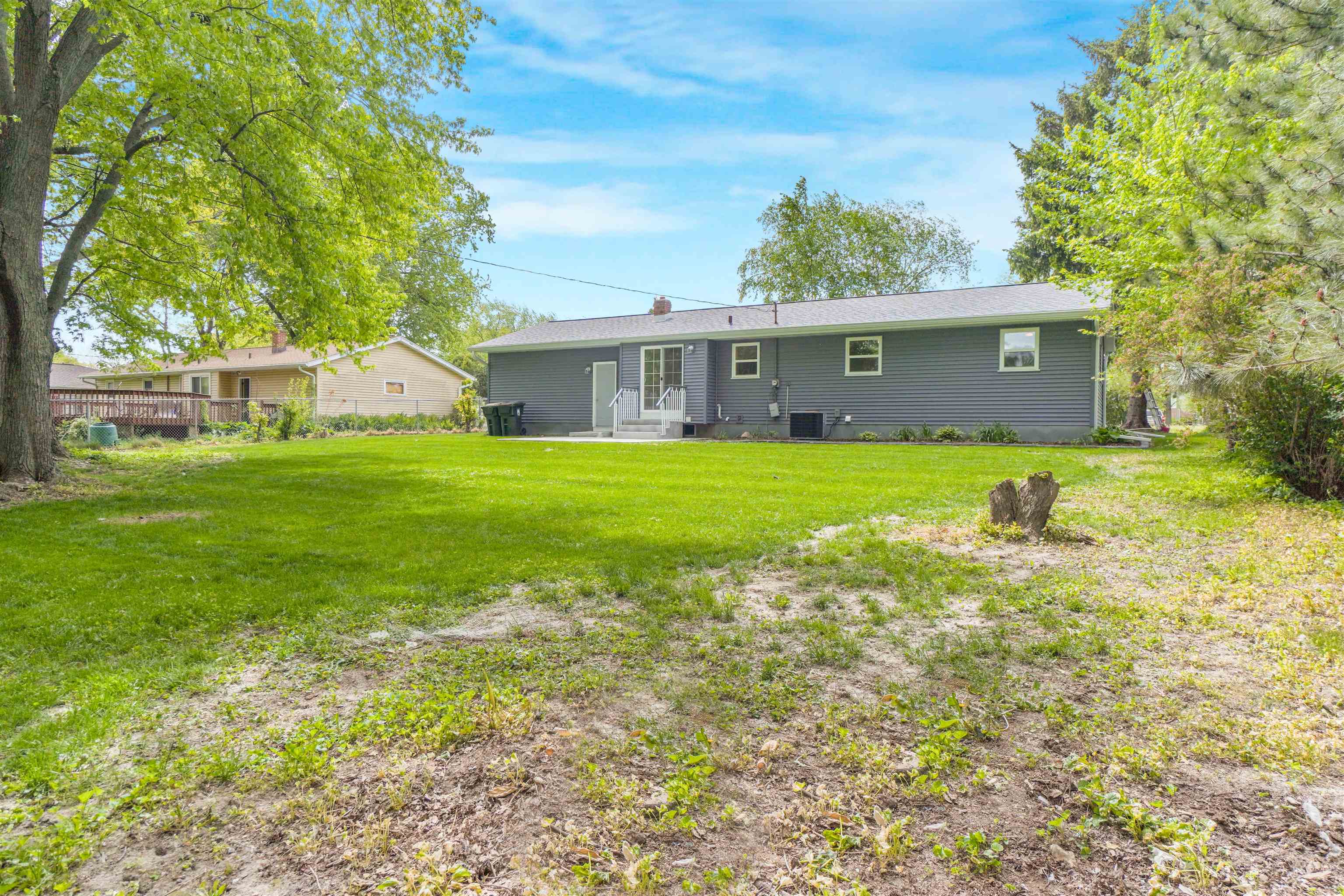 195 Amber Trail Sun Prairie, WI 53590 - Photo 7 of 36