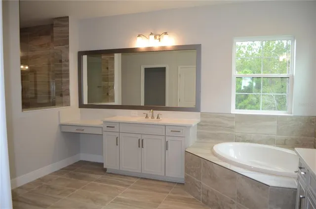 $7,000 | 35311 Big Hawk Drive, Zephyrhills, FL 33541