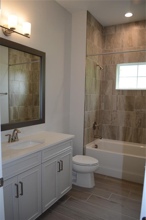 35311 Big Hawk Drive Zephyrhills, FL 33541 - Photo 8 of 34