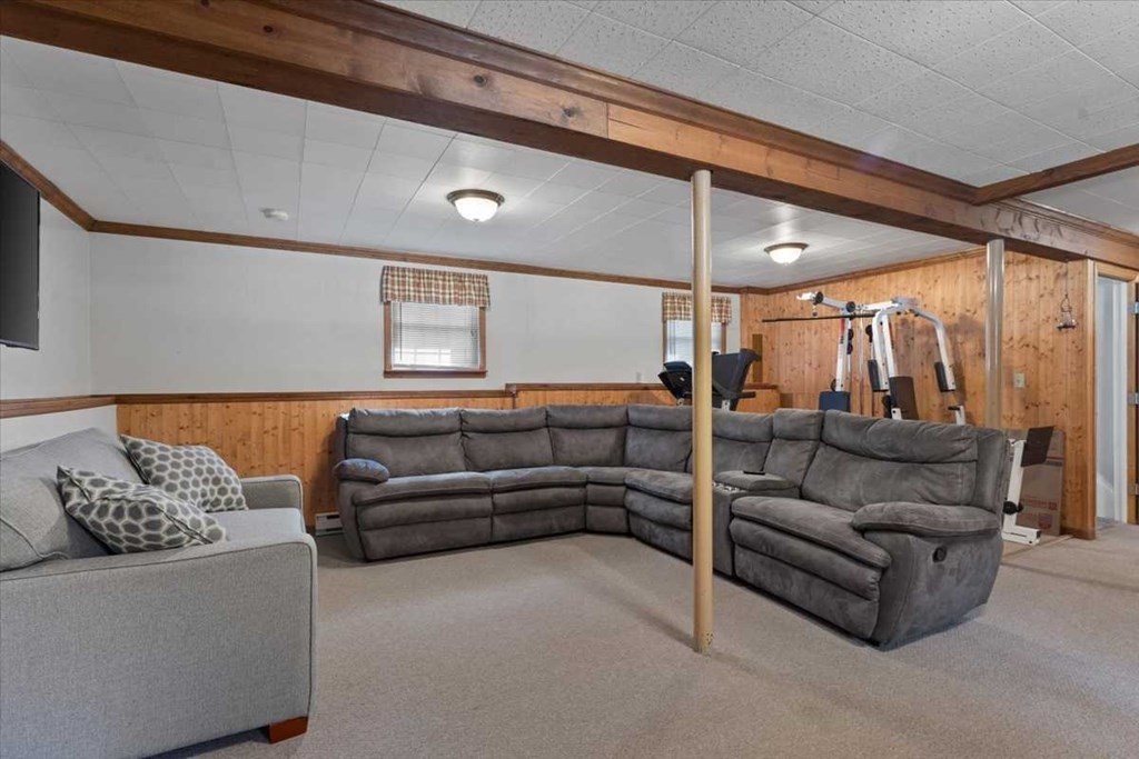 170 Shepard Road Sturbridge, MA 01566 - Photo 24 of 41 a living room with furniture