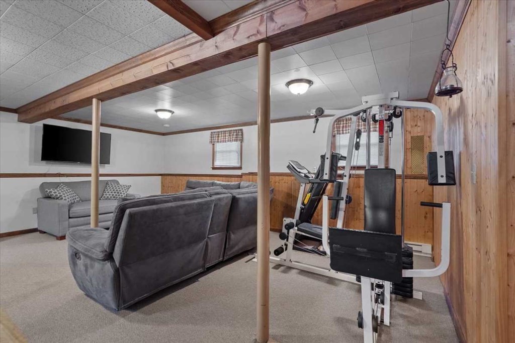 170 Shepard Road Sturbridge, MA 01566 - Photo 27 of 41 a living room with furniture