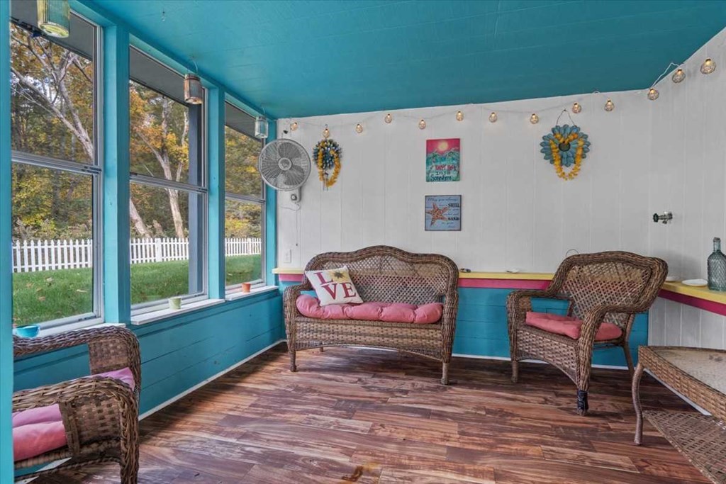 170 Shepard Road Sturbridge, MA 01566 - Photo 34 of 41 a living room with furniture and a window