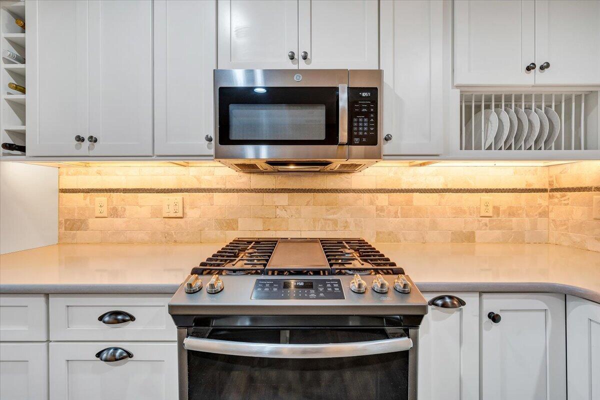 66 Scarlet Street Hardy, VA 24101 - Photo 14 of 72 a stove top oven sitting inside of a kitchen