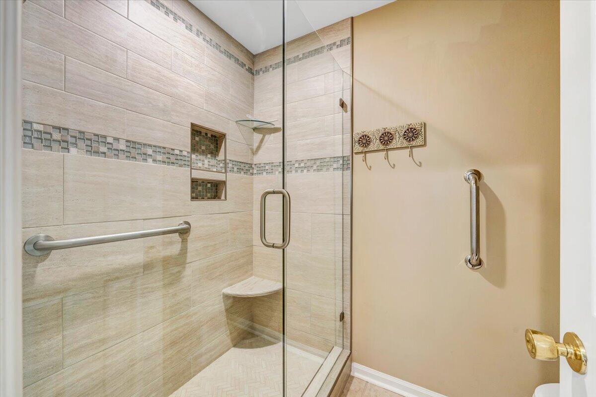 66 Scarlet Street Hardy, VA 24101 - Photo 33 of 72 a bathroom with a shower