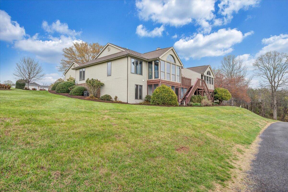 66 Scarlet Street Hardy, VA 24101 - Photo 66 of 72 a view of a house with backyard and garden
