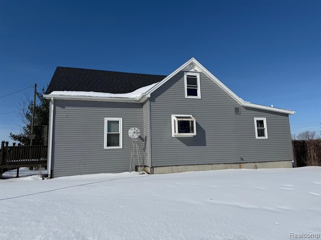 7595 Brooks Road Brown City, MI 48416 - Photo 6 of 17