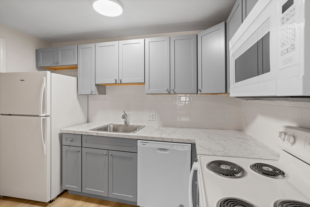 17 Davis Road, Unit C15 Acton, MA 01720 - Photo 12 of 31 Gallery Image 12