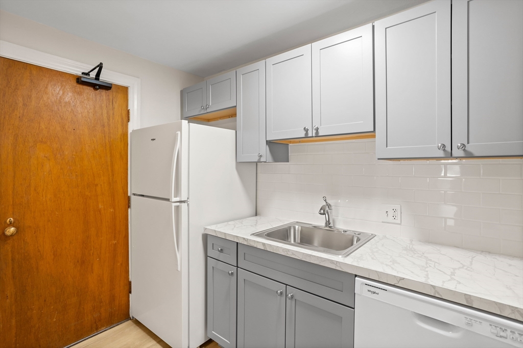 17 Davis Road, Unit C15 Acton, MA 01720 - Photo 13 of 31 Gallery Image 13