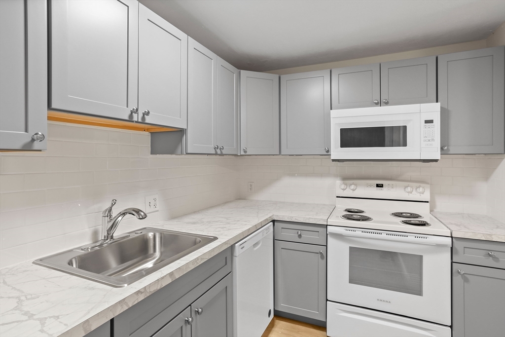 17 Davis Road, Unit C15 Acton, MA 01720 - Photo 14 of 31 Gallery Image 14