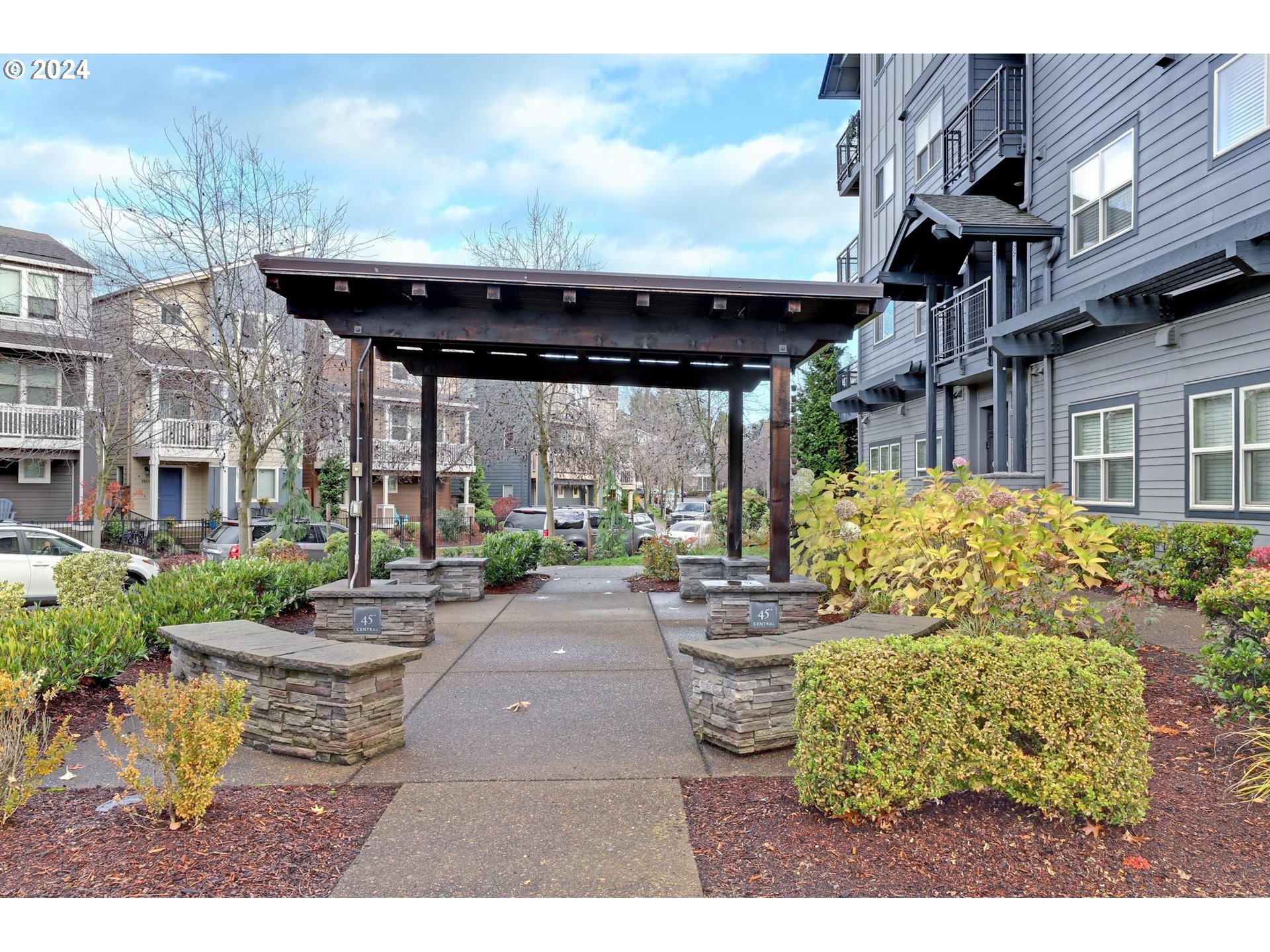 13925 Southwest Meridian Street, Unit 302 Beaverton, OR 97005 - Photo 19 of 25