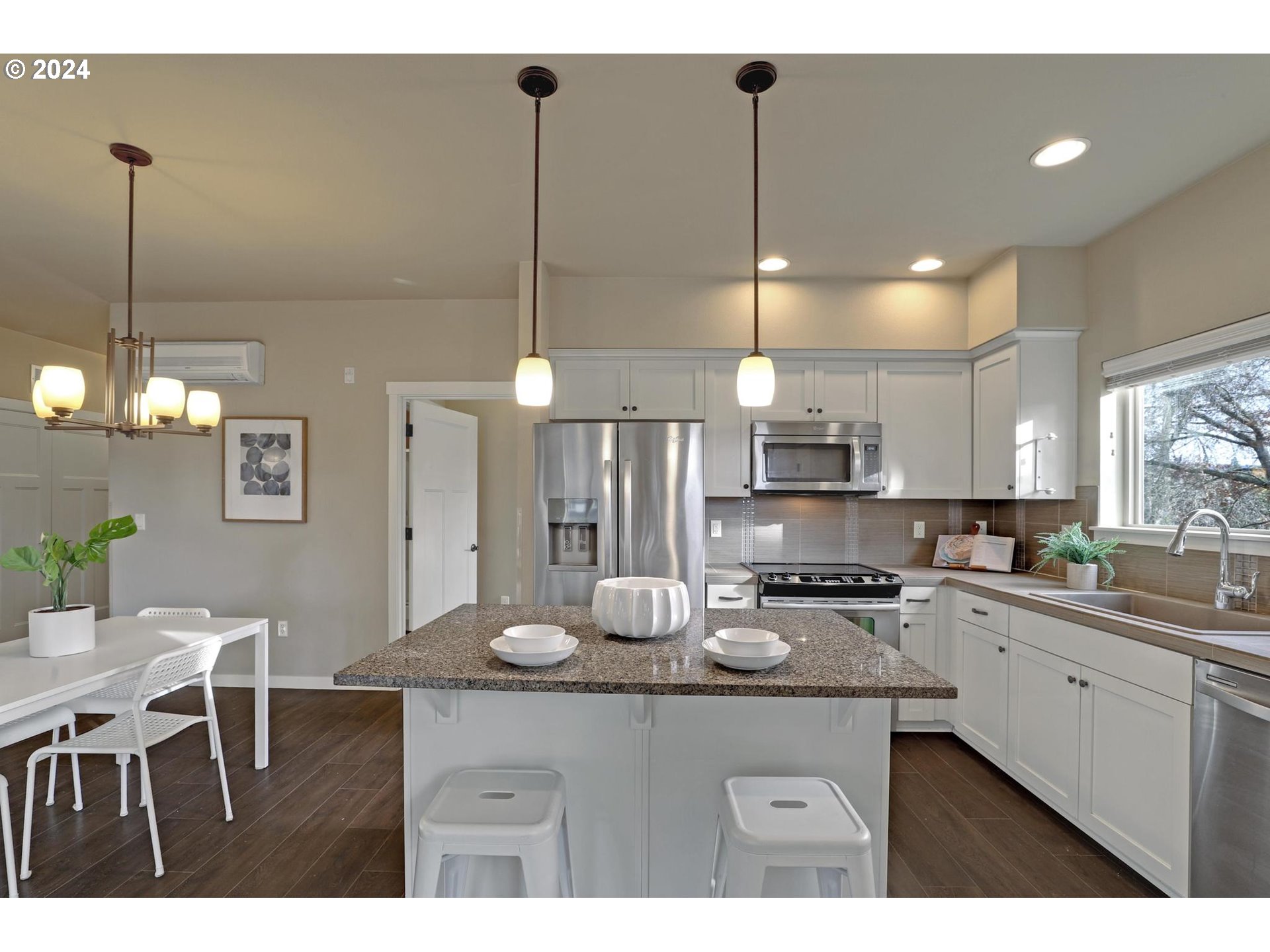 13925 Southwest Meridian Street, Unit 302 Beaverton, OR 97005 - Photo 7 of 25