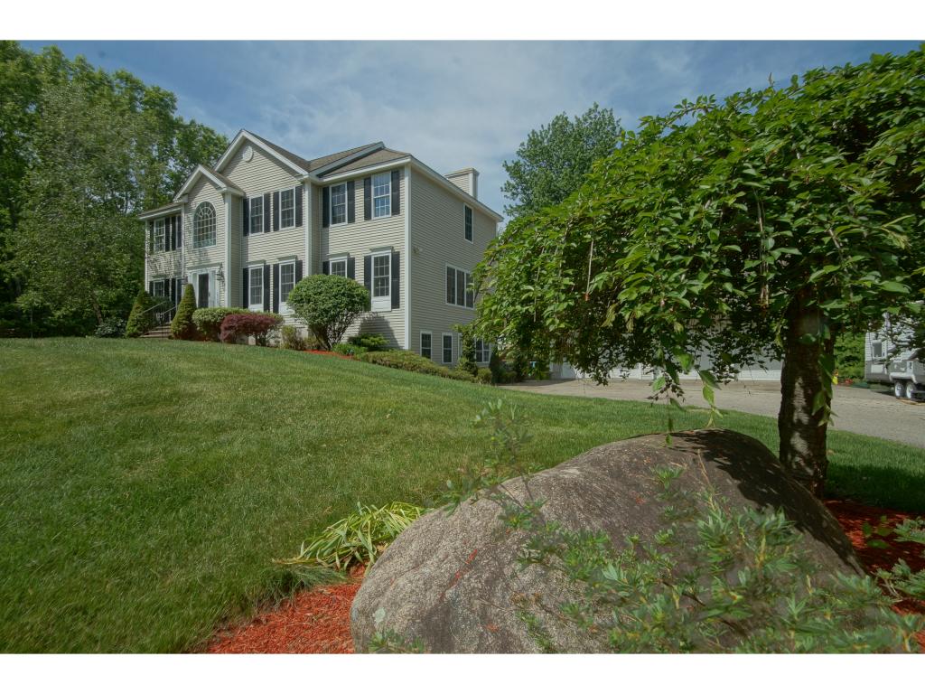 44 Croft Lane Chester, NH 03036 - Photo 1 of 35