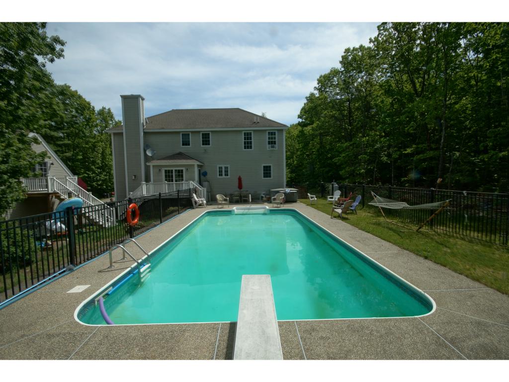 44 Croft Lane Chester, NH 03036 - Photo 12 of 35