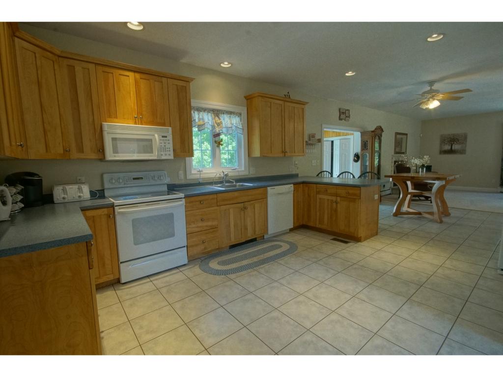 44 Croft Lane Chester, NH 03036 - Photo 22 of 35