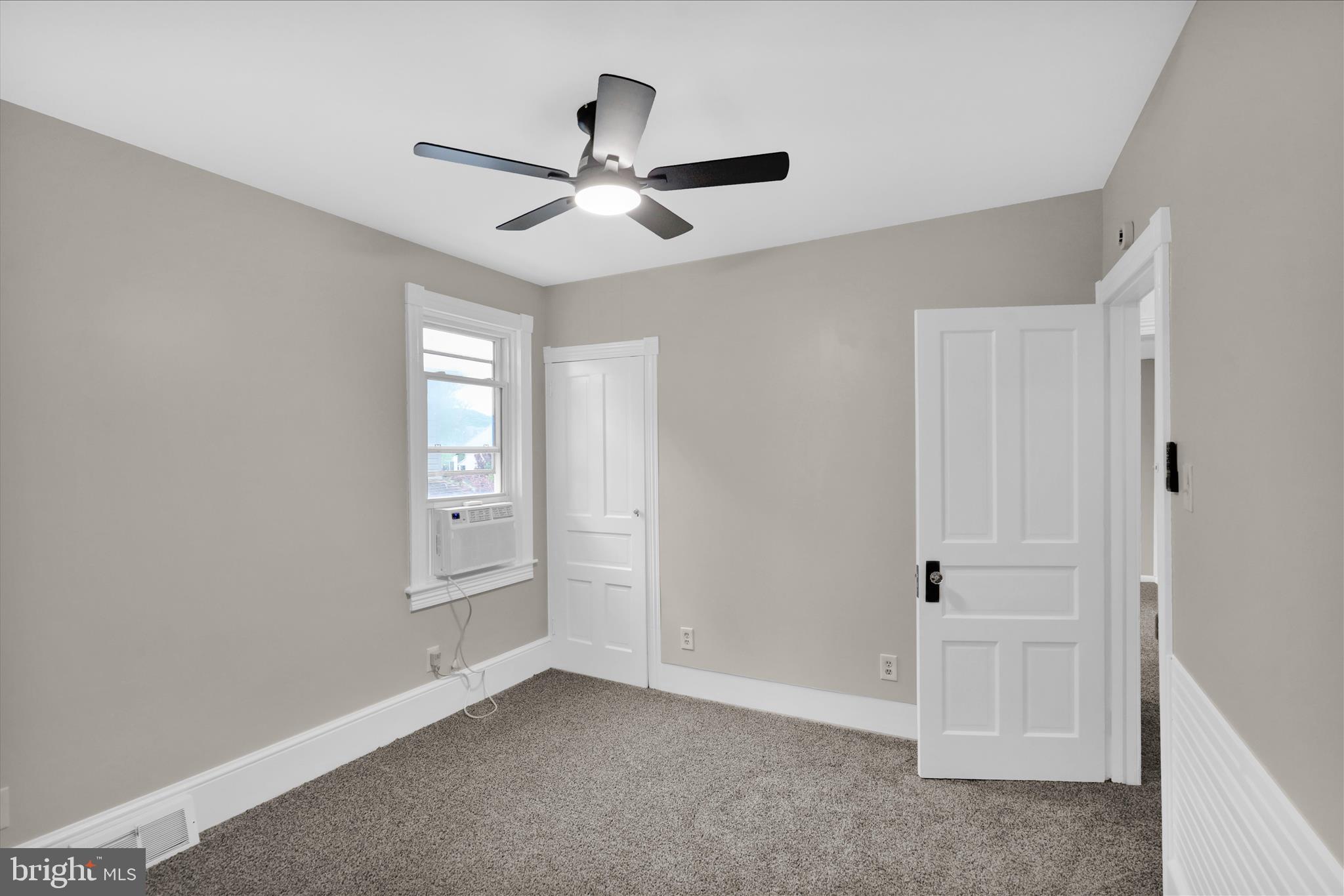 36 South Miller Street Reading, PA 19607 - Photo 23 of 29 360_2040