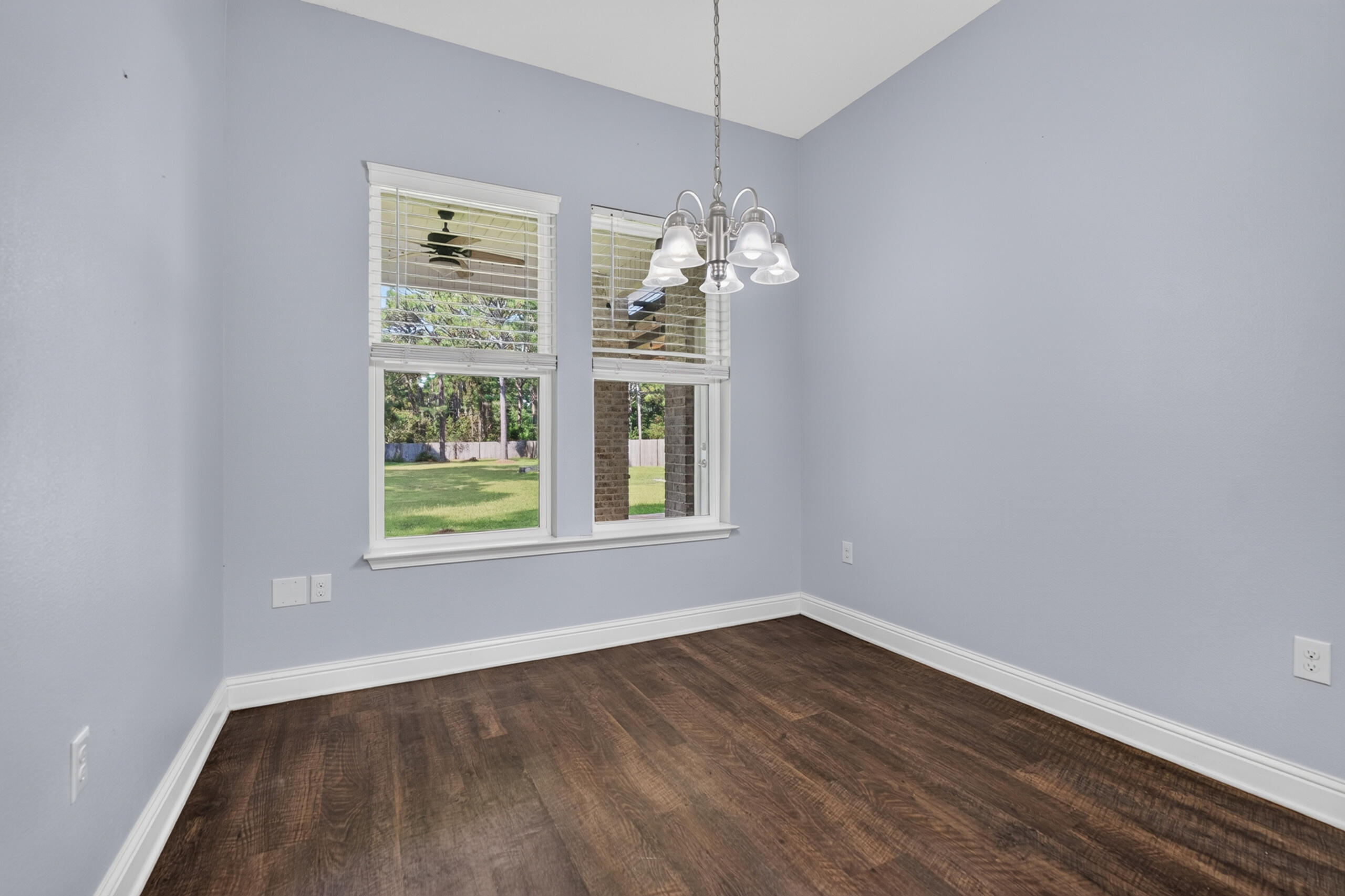 9150 Ridge Road Navarre, FL 32566 - Photo 23 of 66 Breakfast nook