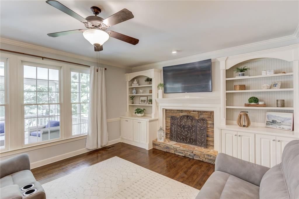 818 Oak Ridge Terrace Loganville, GA 30052 - Photo 13 of 70 Gallery Image 13